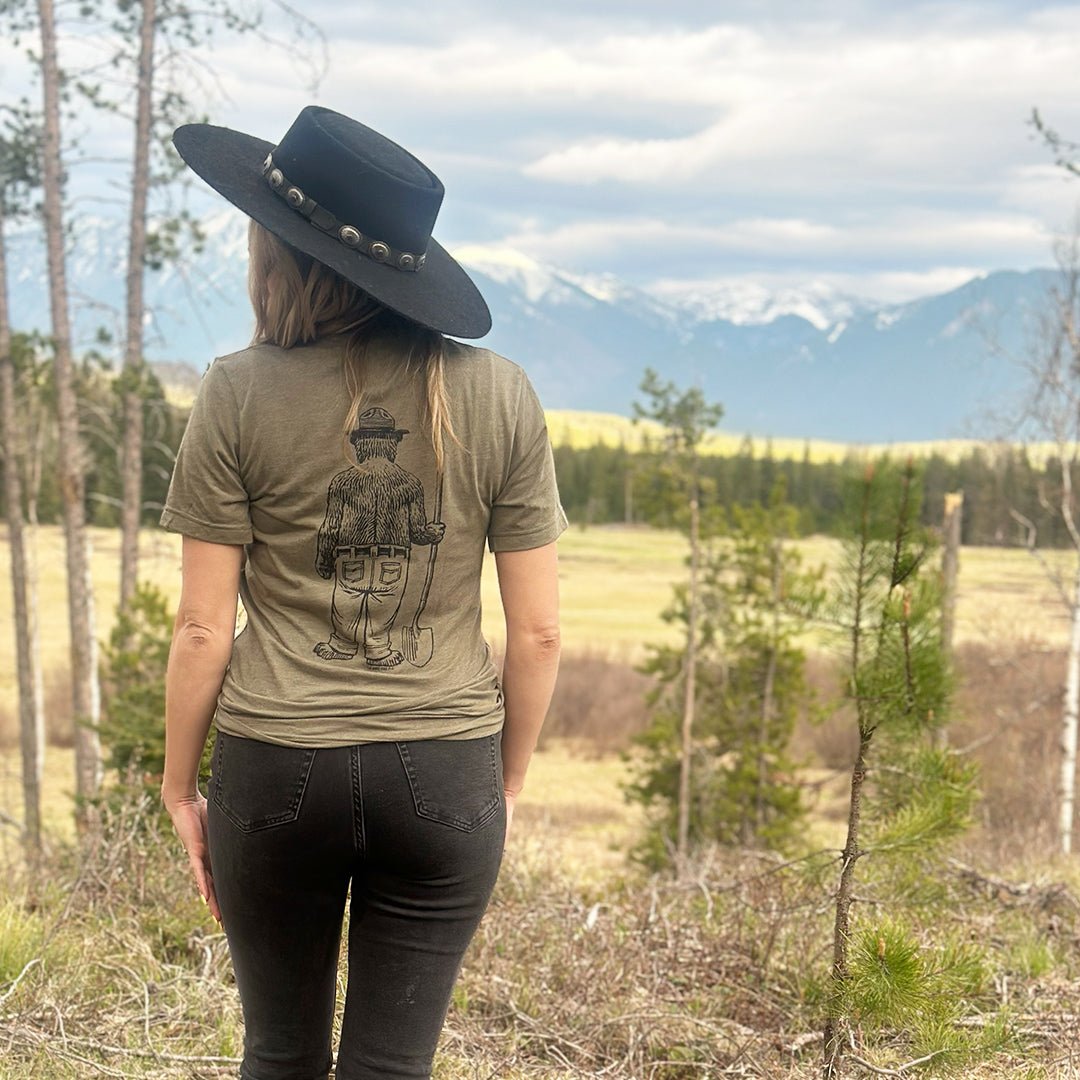 Smokey Bear Shovel Crewneck Tee (Unisex) - WYR